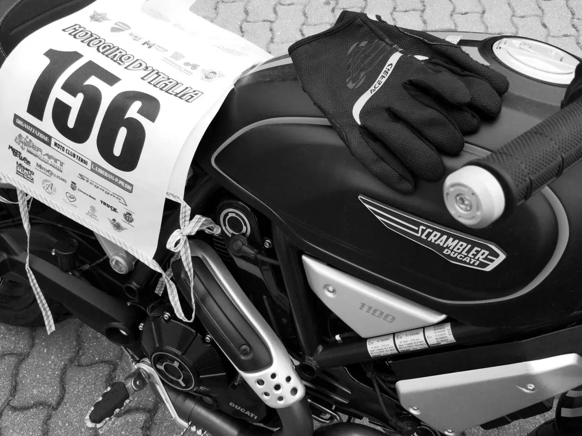 Motogiro D’Italia. Tre epoche di storia in moto, oggi (14)