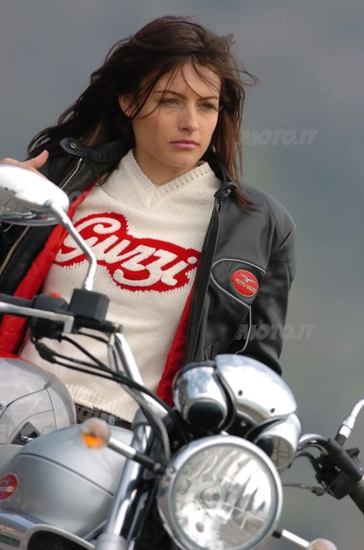 Due nuovi capi di abbigliamento per la collezione Moto Guzzi