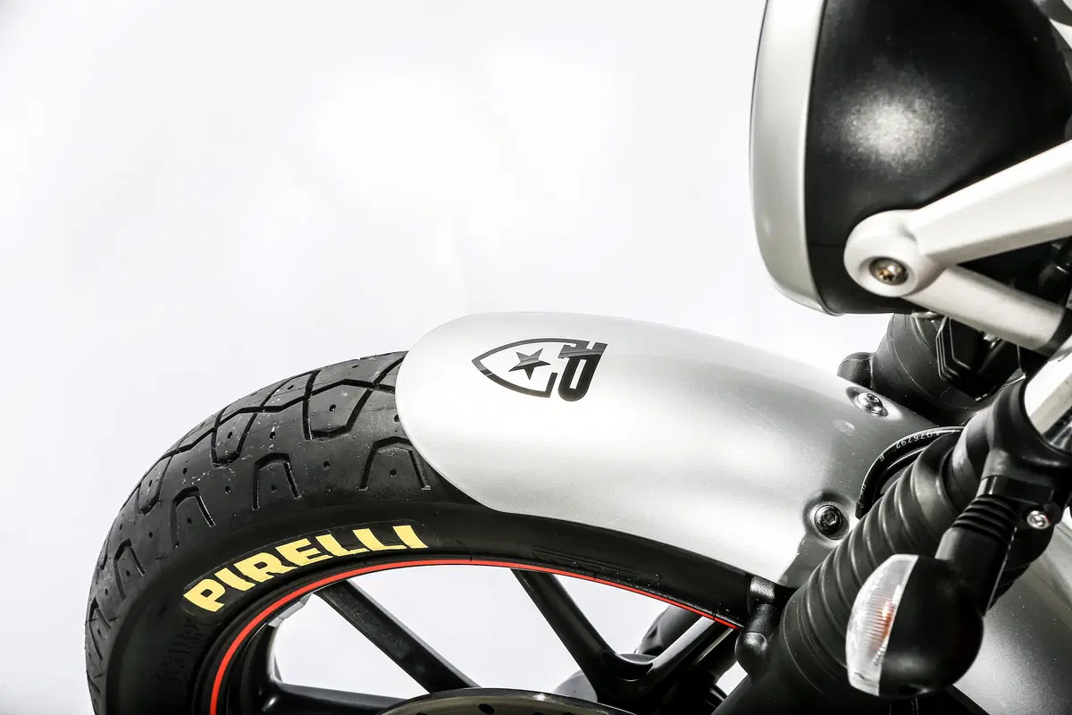 Triumph e Pirelli insieme a Motor Bike Expo con una Street Twin Special (16)