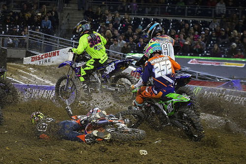 Le foto più spettacolari del Supercross di San Diego (9)