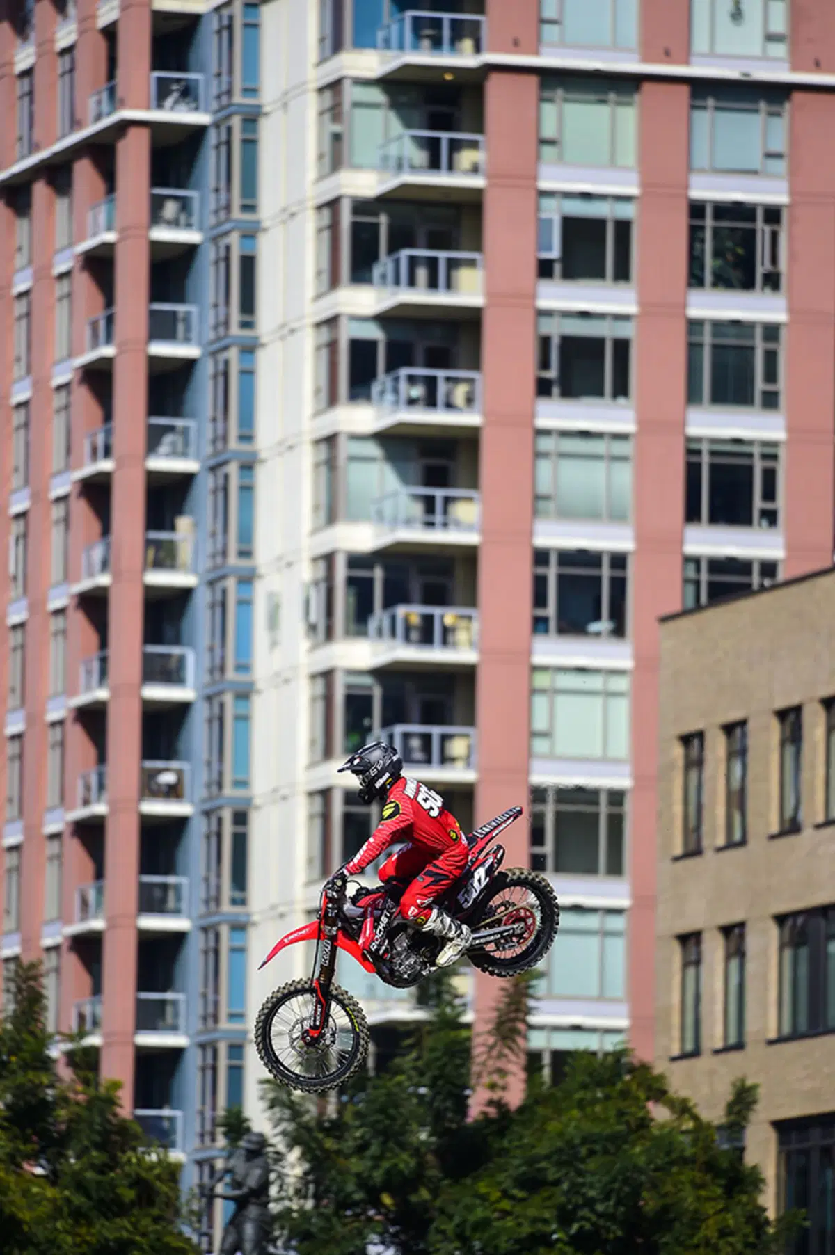 Le foto più spettacolari del Supercross di San Diego (25)