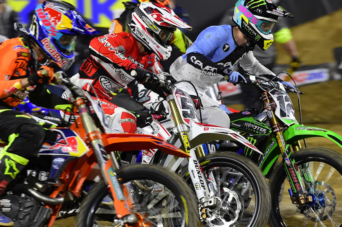 Le foto più spettacolari del Supercross di San Diego (45)