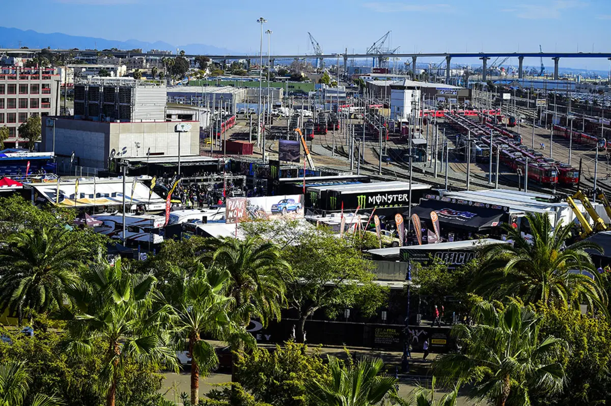Le foto più spettacolari del Supercross di San Diego (68)
