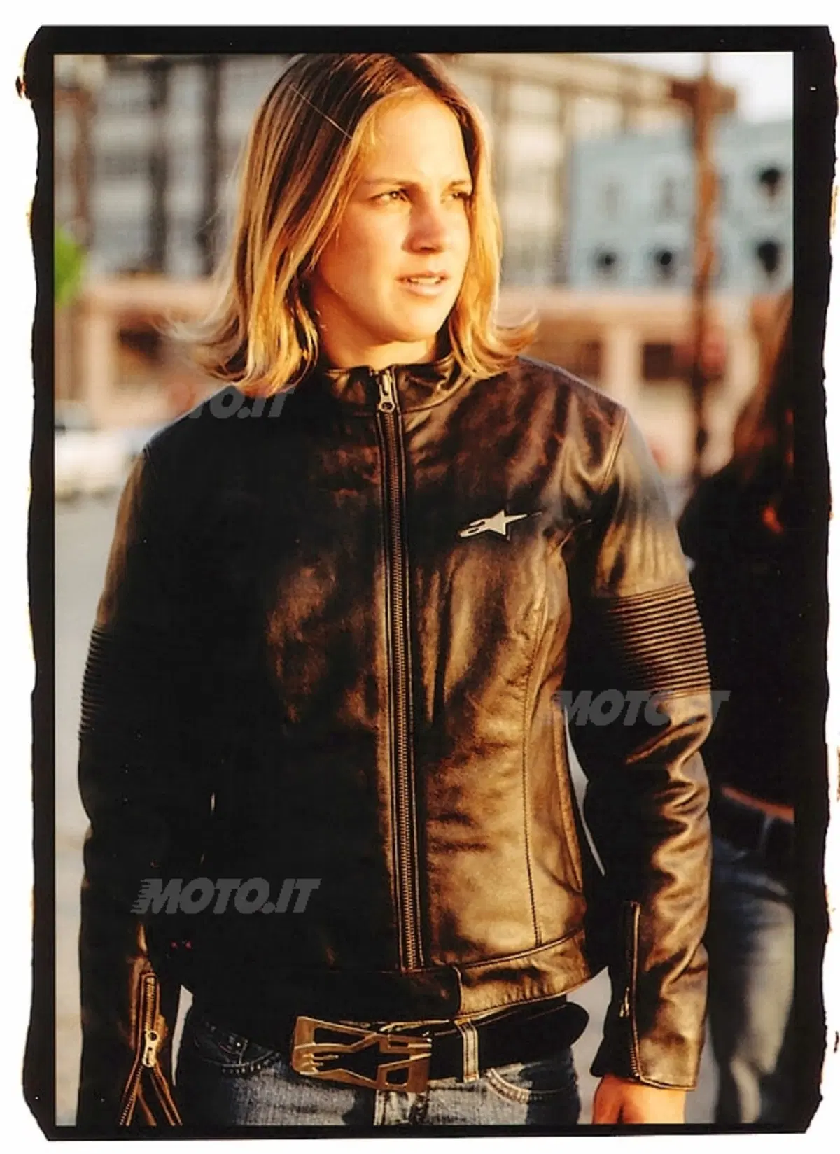 Da Alpinestars la nuova linea di abbigliamento femminile STELLA™