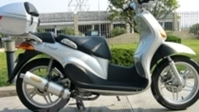 Arriva sul mercato italiano lo scooter Urban &ldquo;R&rdquo; di CF Moto