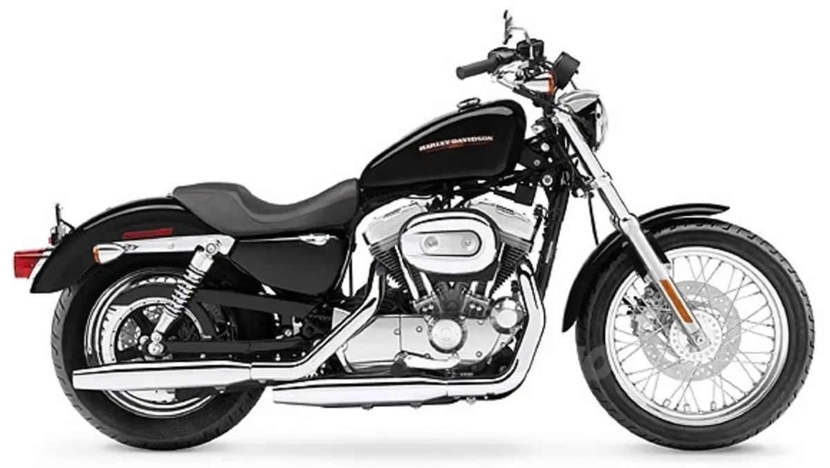 Nuova Harley-Davidson Sportster 883L, per chi ama viaggiare “in basso”