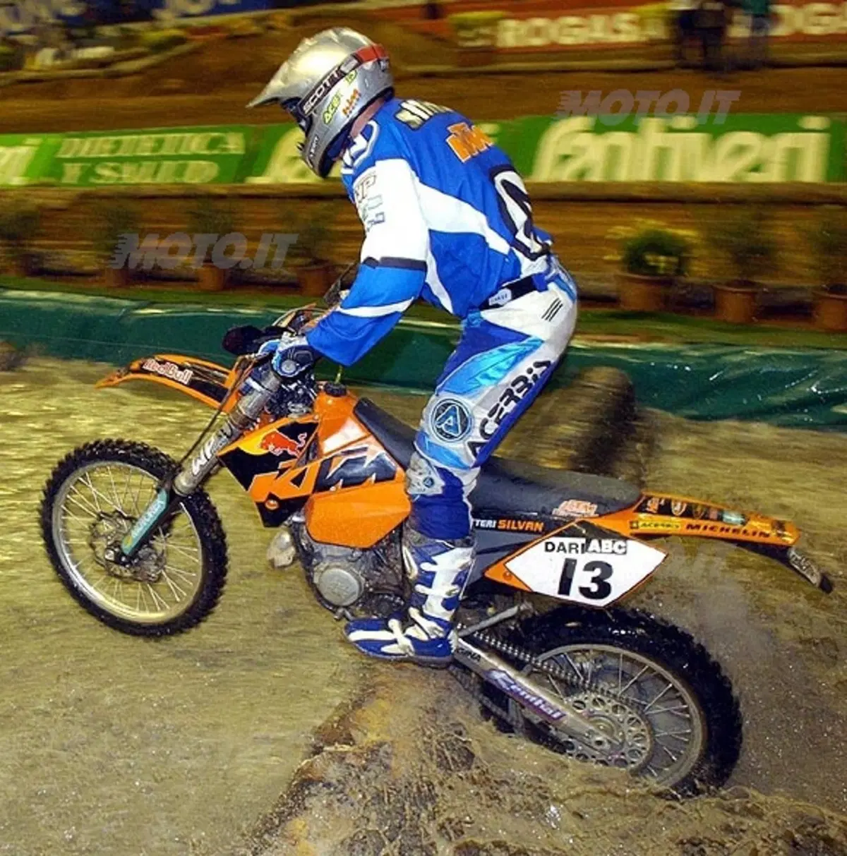 Genova, 22/01 ore 20. Un sabato di grande Show con l'Enduro Indoor Internazionale