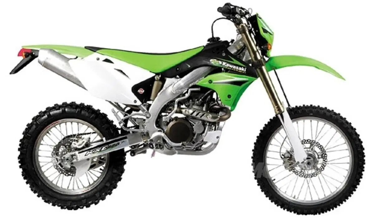 KL presenta le versioni enduro e motard