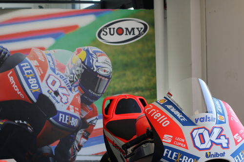 Suomy e Dovizioso da Ducati Brothers Moto Ancona (2)