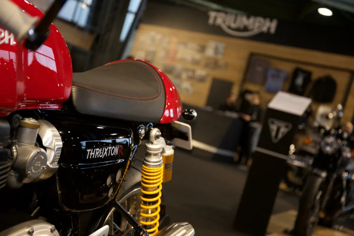 Triumph e Pirelli insieme a Motor Bike Expo con una Street Twin Special (13)