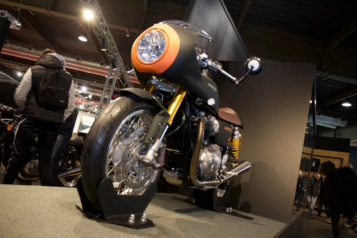 Triumph e Pirelli insieme a Motor Bike Expo con una Street Twin Special (11)
