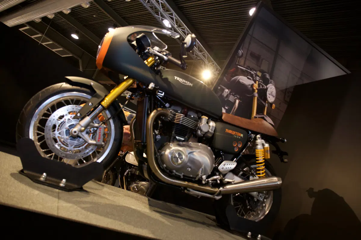 Triumph e Pirelli insieme a Motor Bike Expo con una Street Twin Special (12)