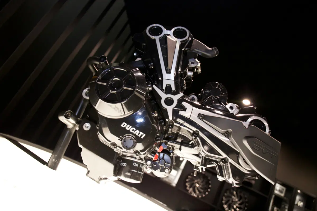 Ducati presenta al Motor Bike Expo il concept draXter (8)