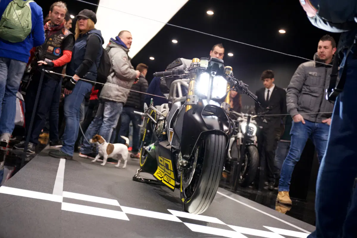 Ducati presenta al Motor Bike Expo il concept draXter (2)