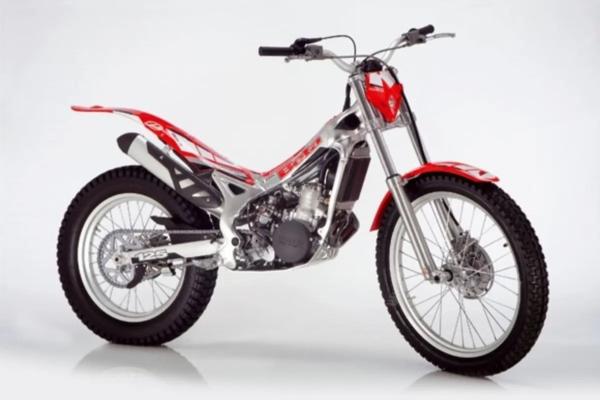 Beta presenta la nuova REV 125 '07