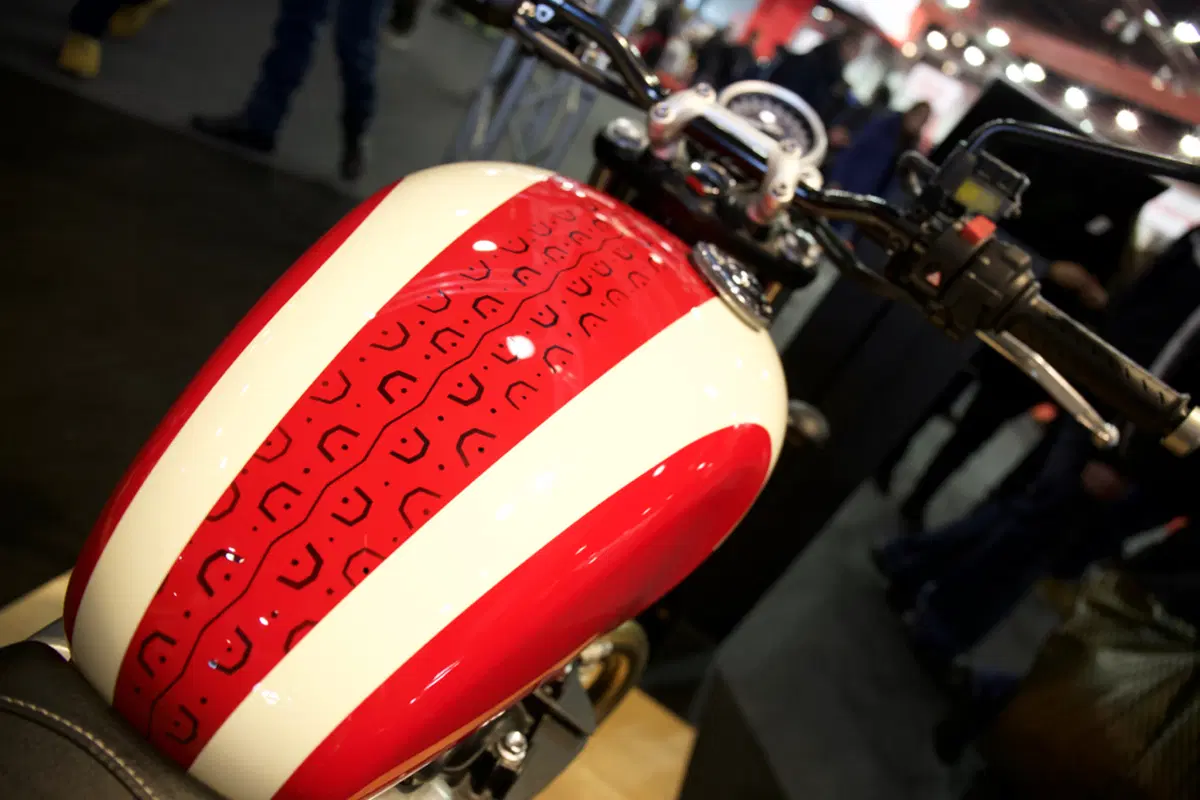 Triumph e Pirelli insieme a Motor Bike Expo con una Street Twin Special (4)