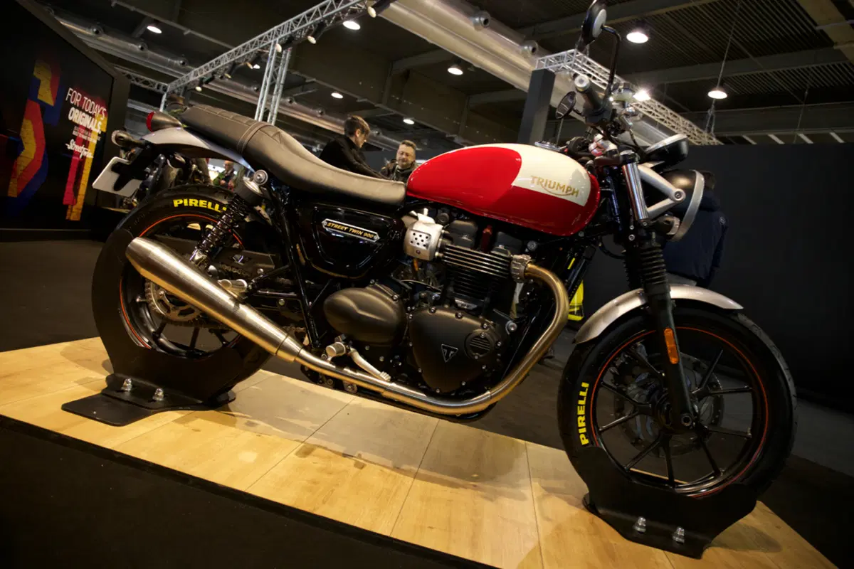 Triumph e Pirelli insieme a Motor Bike Expo con una Street Twin Special
