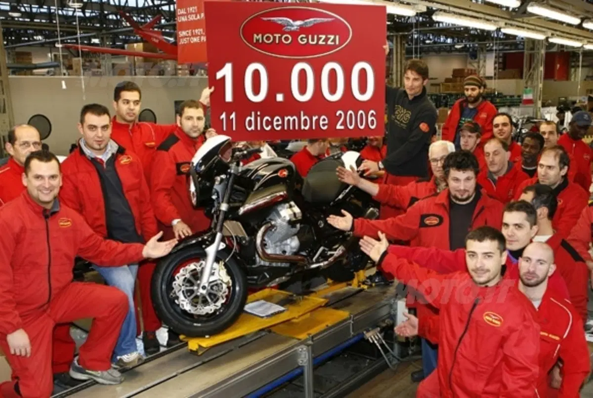 Moto Guzzi taglia il traguardo di 10.000 moto prodotte nel 2006