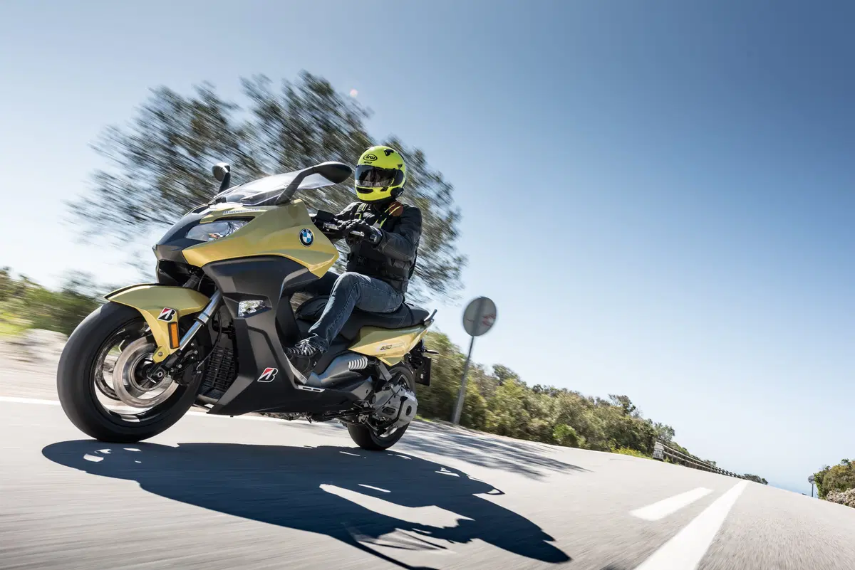 Bridgestone Battlax Scooter SC2 /SC2 Rain (6)