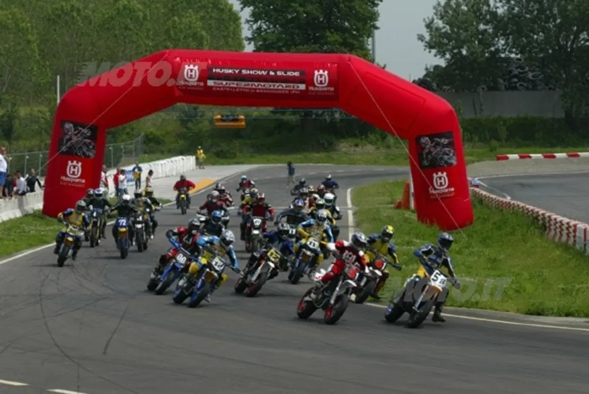 Dopo il grande  successo ottenuto con il Challenge nell'Enduro, Husqvarna ha deciso di organizzare u