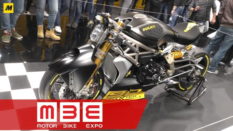 Ducati presenta al Motor Bike Expo il concept draXter