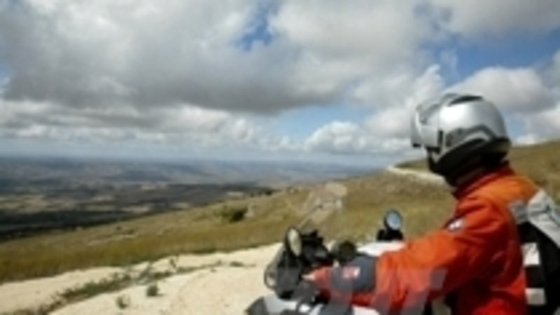 Motoexplora: Viaggi in Moto al sole  di Sicilia
