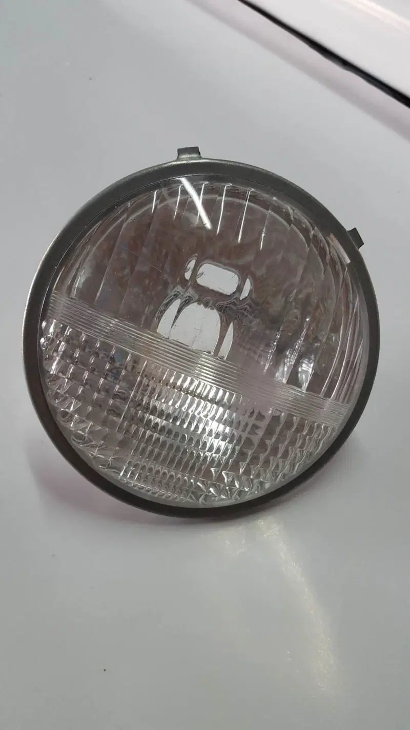 FARO FANALE VESPA 50 R!!!NUOVO!!! Piaggio FARO FANALE VESPA 50 R