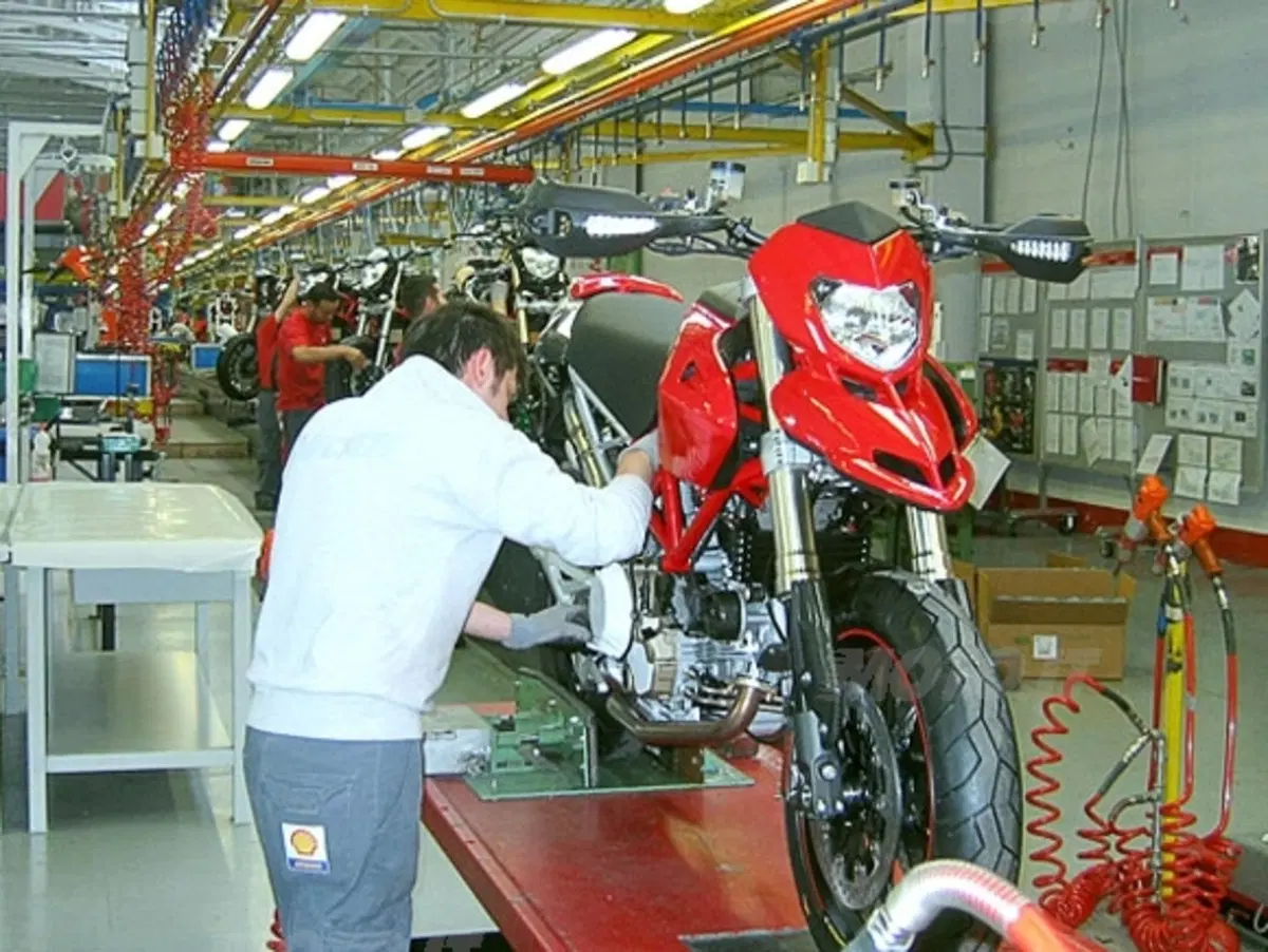 In produzione la Ducati Hypermotard 1100
