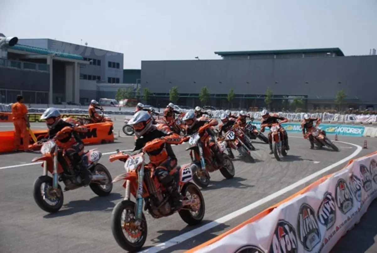 La terza prova del Trofeo KTM