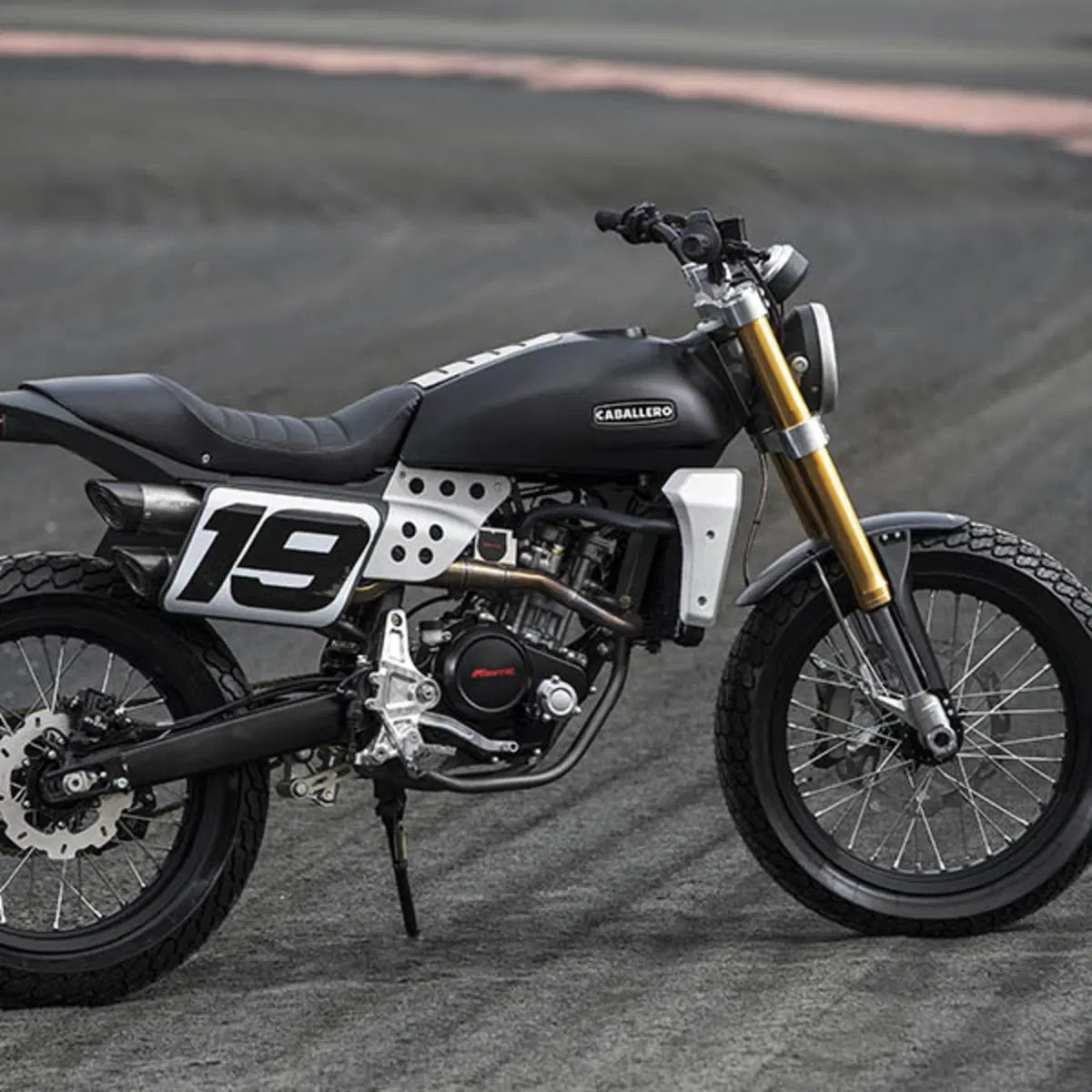 Fantic Motor Caballero 125 Scrambler e Flat Track TEST: Roba da grandi! (8)
