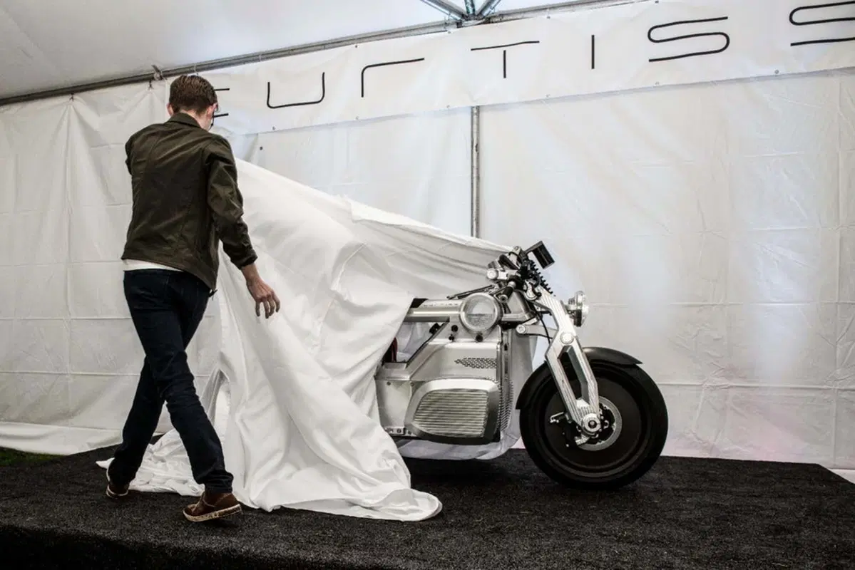 Curtiss Zeus, l’ex Confederate più Zero