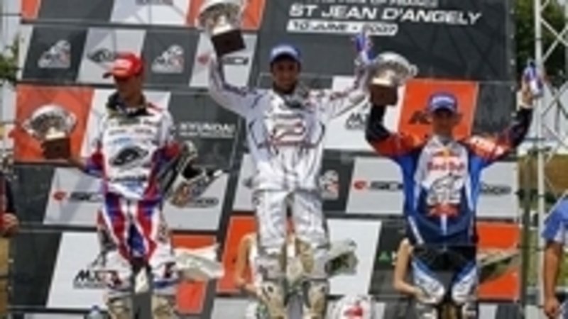 Coppins (MX1) e Cairoli (MX2) trionfano a St. Jean, per il GP di Francia
