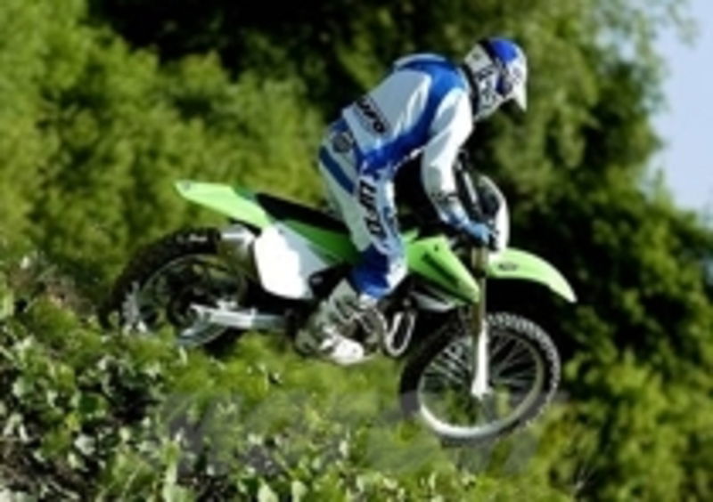 Kawasaki riduce il prezzo della KLX 450R