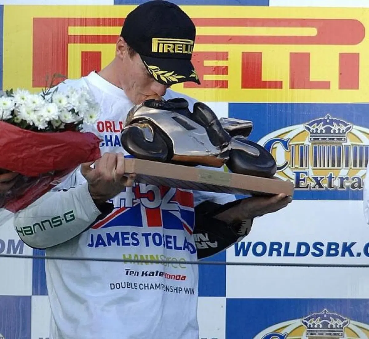 Pirelli e Toseland chiudono un Campionato spettacolare