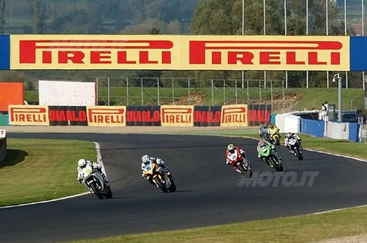 Pirelli e Toseland chiudono un Campionato spettacolare (2)