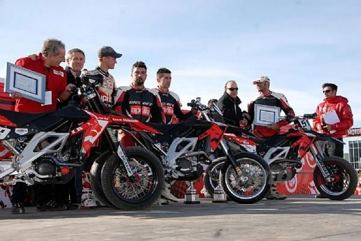 Atto finale nell'arena Motolive della Fiera di Milano per il Trofeo Aprilia Supermoto Cup 2007 (5)