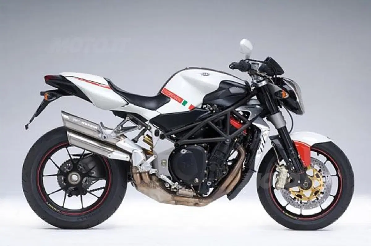 Brutale Hydrogen, moda e potenza