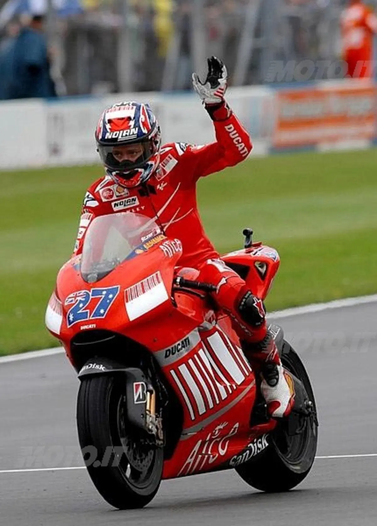 I Campioni Ducati in piazza coi loro tifosi a Bologna  (4)