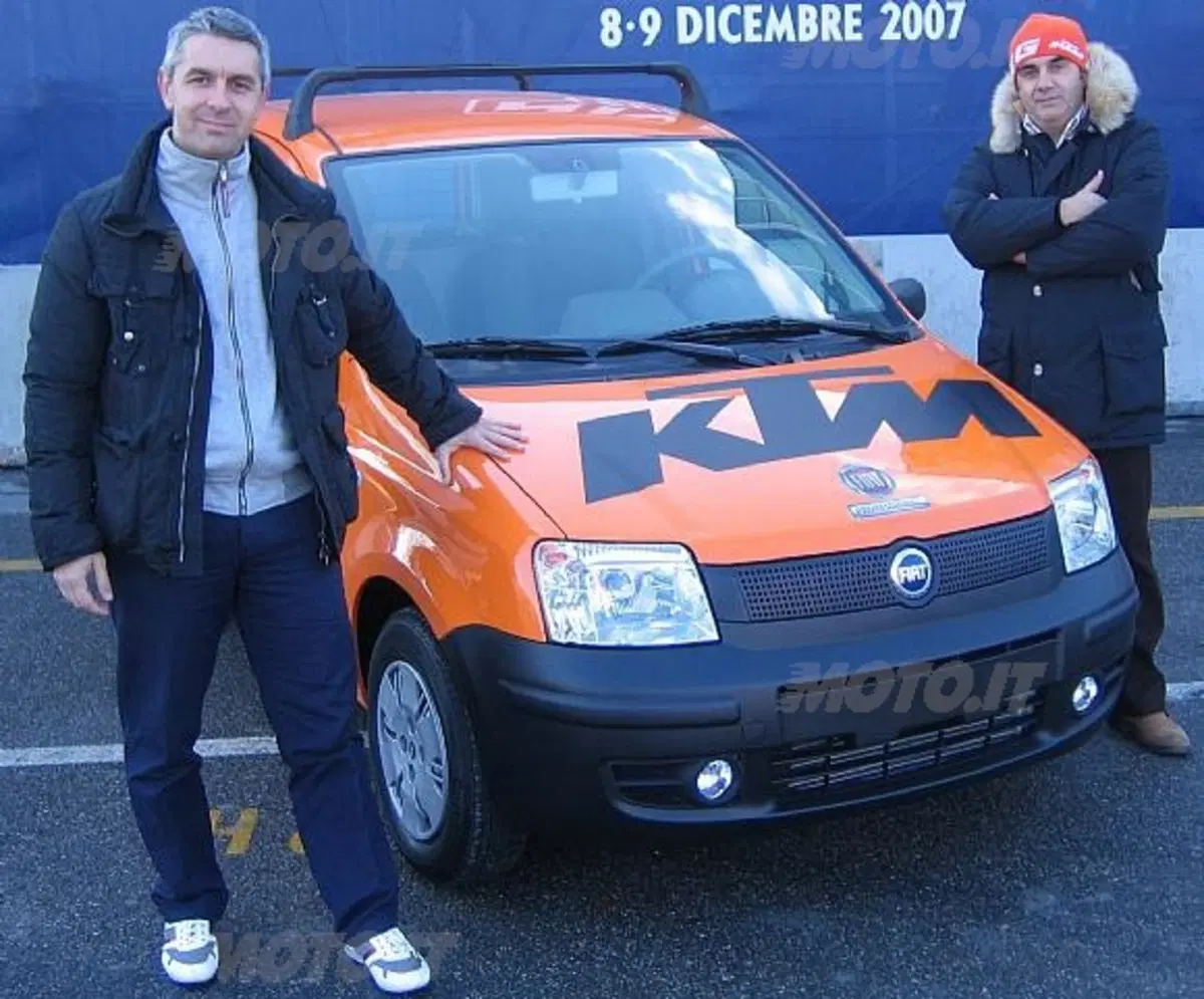 Consegnata a KTM Italia una speciale Fiat Panda Van