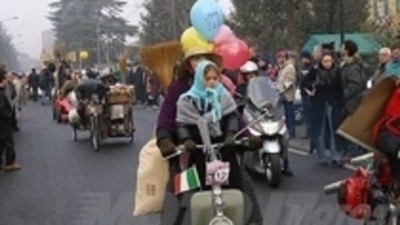 A Roma la Befana arriva in moto 