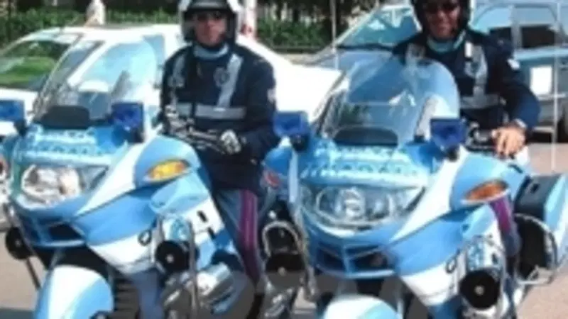 Cose da non fare. A 200 per scommessa in A14. Moto sequestrata e denuncia alla Magistratura
