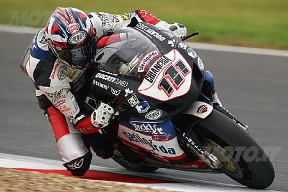 Ruben Xaus e Max Biaggi portano avanti i test in Australia