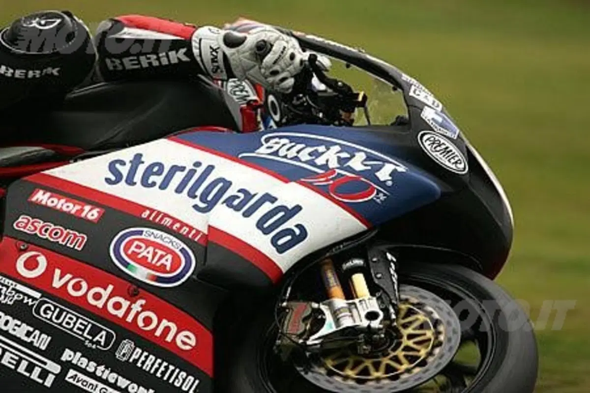 Ruben Xaus e Max Biaggi portano avanti i test in Australia (2)