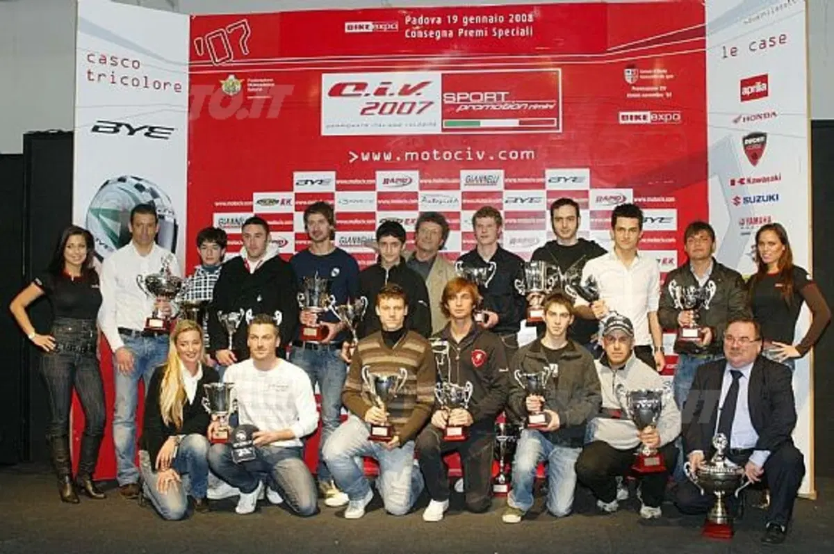 Premiati i campioni del 2007 e presentate le 6 prove del 2008