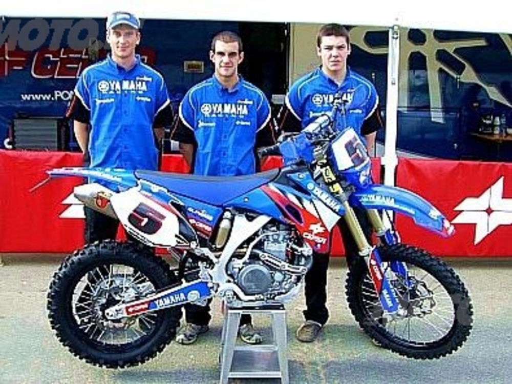 Pons Yamaha team con Athena