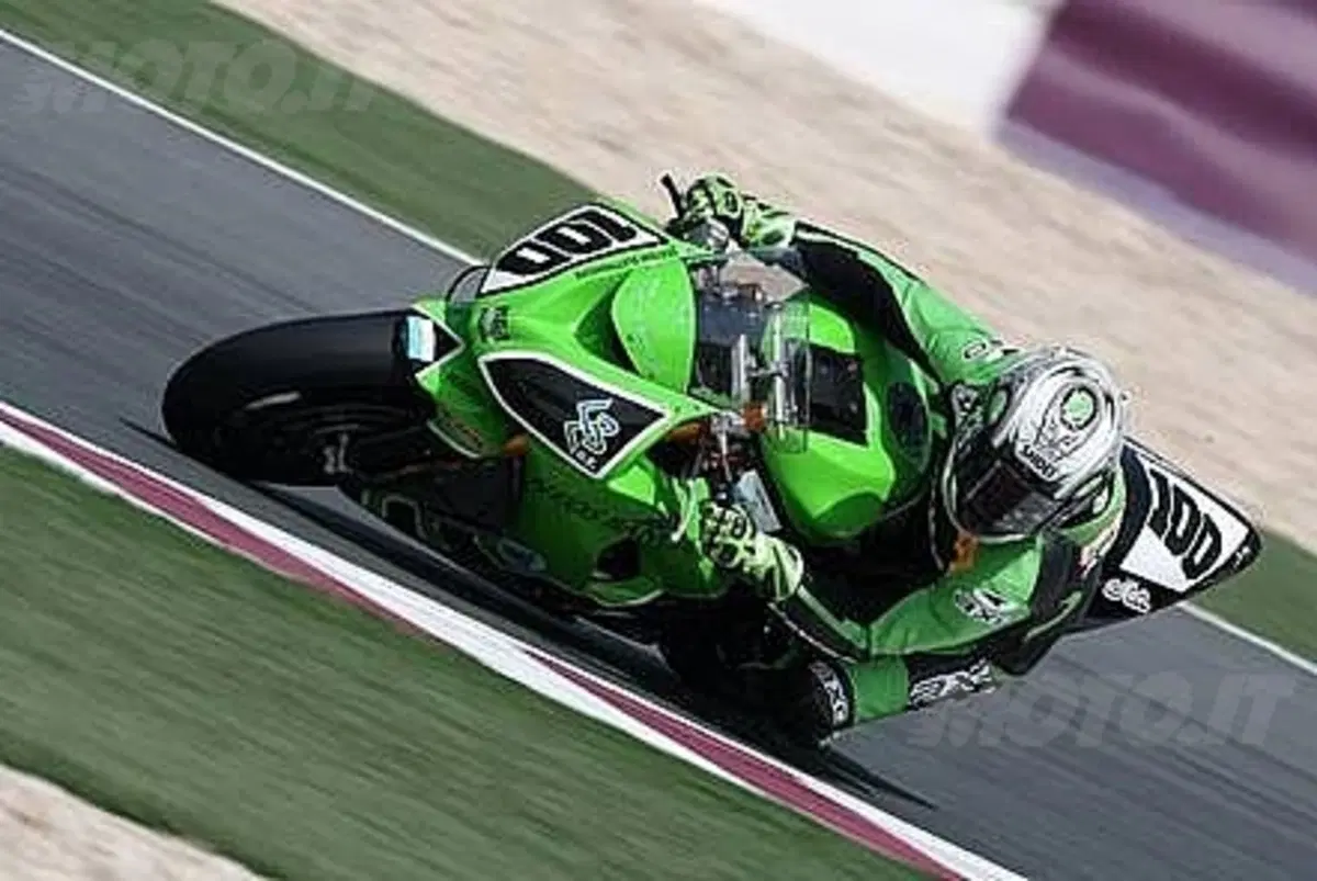 Axo e FG Sport ancora insieme per il Mondiale SBK 2008 (3)