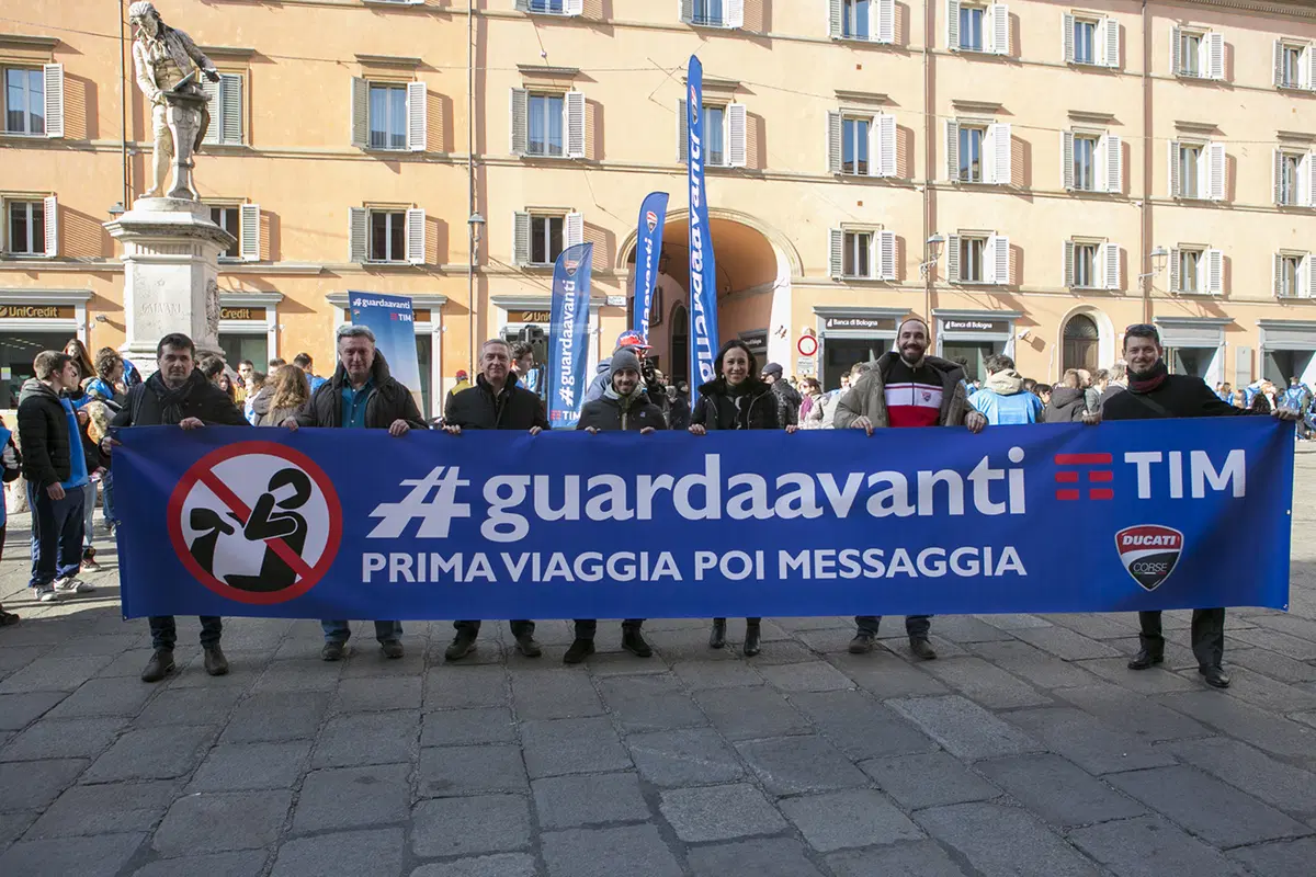 #Guardaavanti nelle piazze a Bologna per la sicurezza (3)
