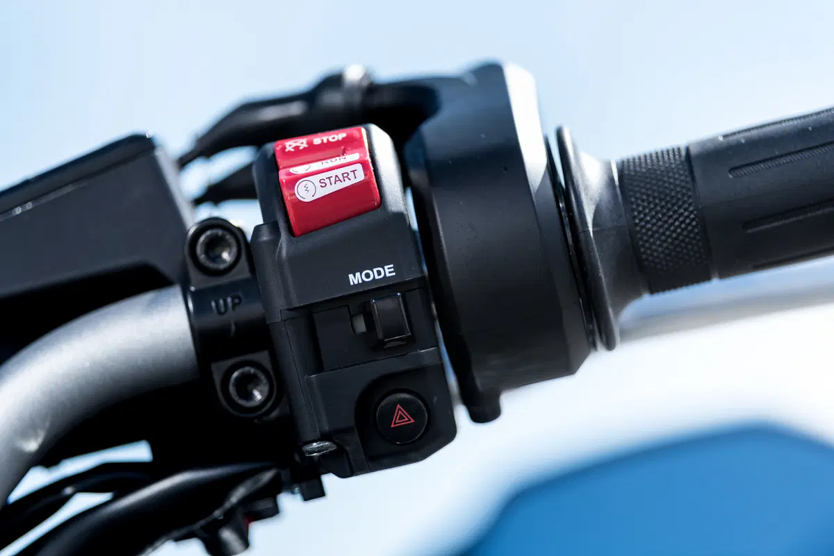 Yamaha Niken. Mutazione del terzo tipo (24)