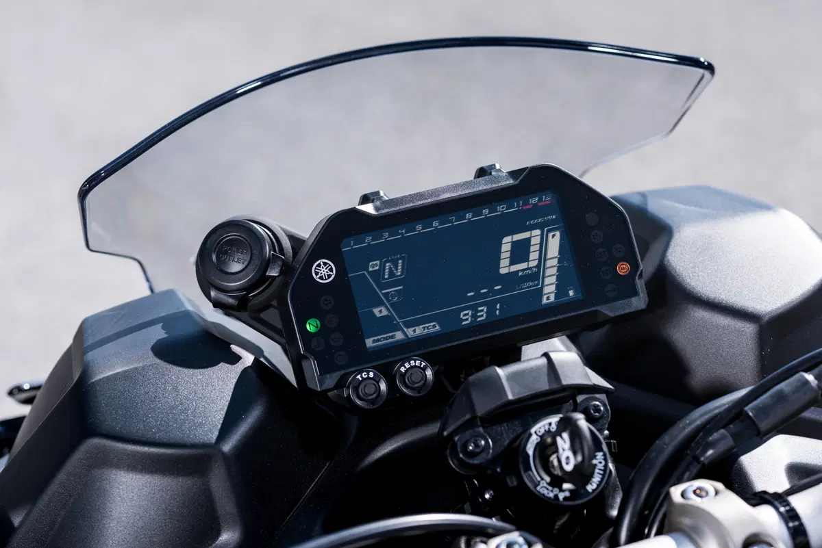 Yamaha Niken. Mutazione del terzo tipo (26)
