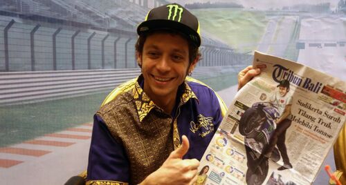 Valentino Rossi in tour in Indonesia (2)